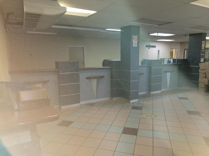 To Let commercial Property for Rent in Milnerton Central Western Cape
